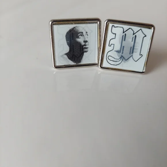 Cuff Links - Picture 3 of 4
